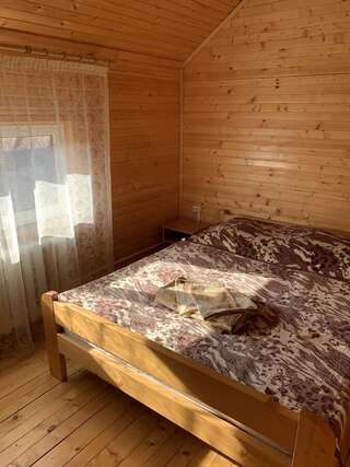 Дома для отпуска База відпочинку Берегиня Tukhlya Дом с 5 спальнями-8